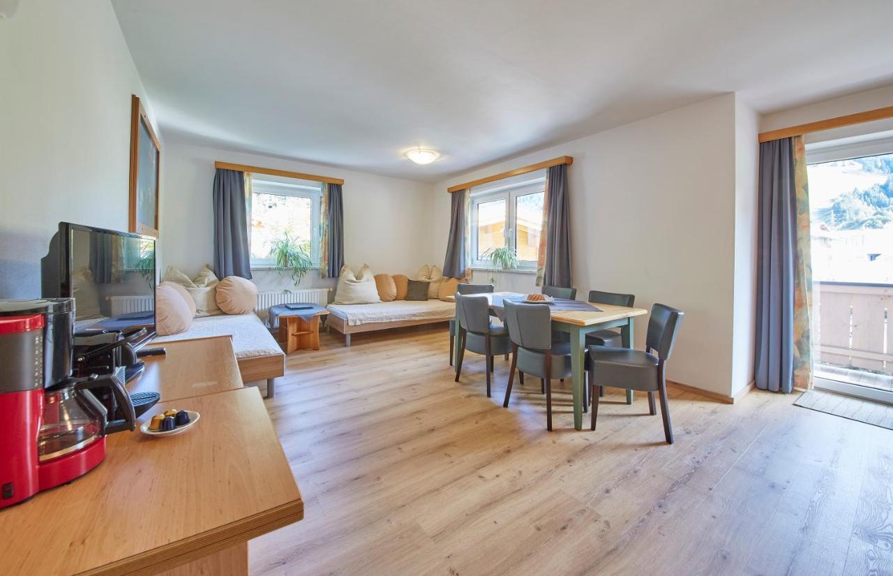 Am Zwoelferkogel Appartements Σάαλμπαχ-Χίντεργκλεμ Εξωτερικό φωτογραφία